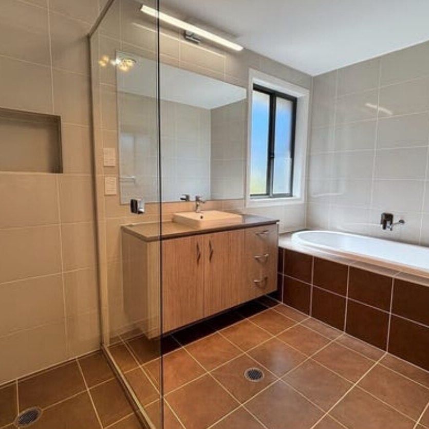 North Ryde - Photo 1