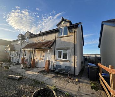 2 bedroom end of terrace house to rent - Photo 2