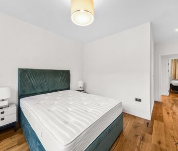 3 bedroom flat to rent - Photo 5