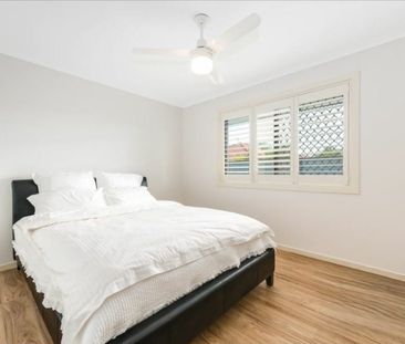 3 Redwood Place, Molendinar QLD 4214 - House For Rent | Domain - Photo 3