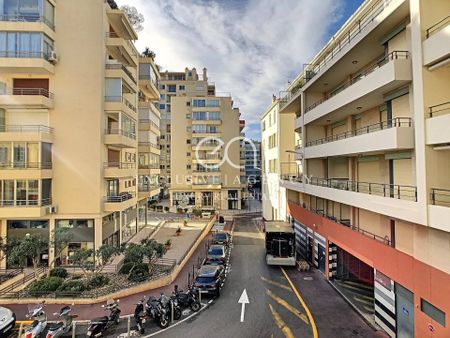 LOCATION A L'ANNEE CANNES CROISETTE APPARTEMENT 2 PIECES 40m² AVEC TERRASSE - Photo 4