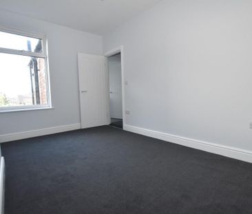 2 bedroom semi-detached house to rent - Photo 4