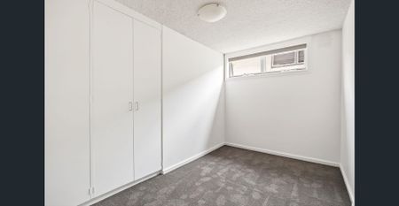 Spacious and Light Filled Two Bedroom Apartment - Photo 2