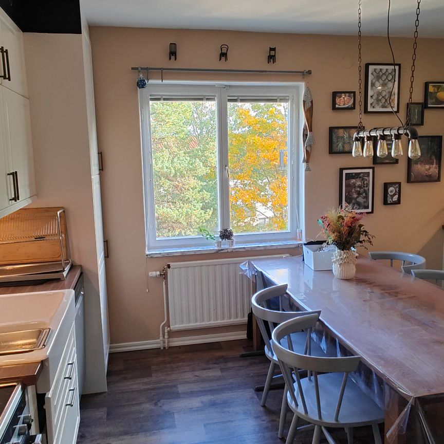 Salbyvägen, Bandhagen - Photo 1