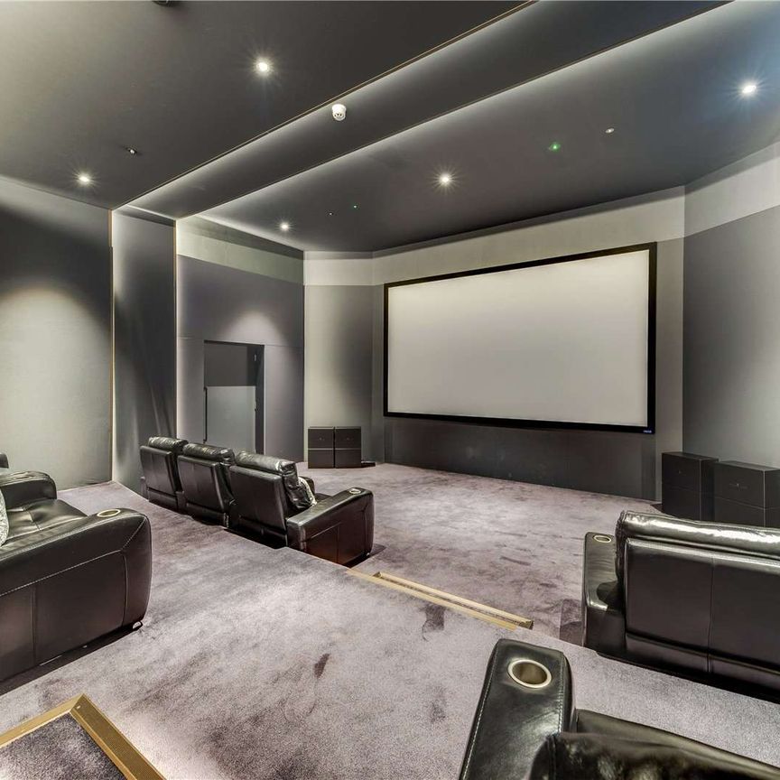 This stunning and ultra modern two bedroom two bathroom apartment set in an exclusive development. - Photo 1