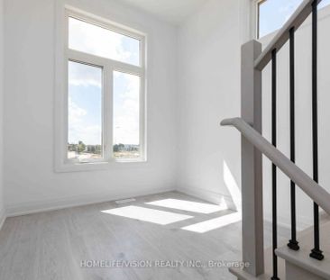 Condo Townhouse For Lease | S9230275 - Photo 5