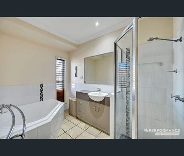 15 Heliconia Court, Mount Louisa, Qld 4814 - Photo 6