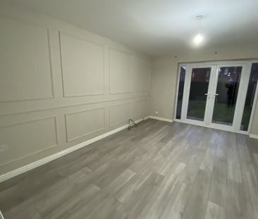 Robinson Road, ELLESMERE PORT - Photo 6