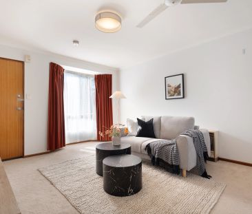 Modern 2-Bedroom Unit with Private Backyard - $580 per Week - Photo 1