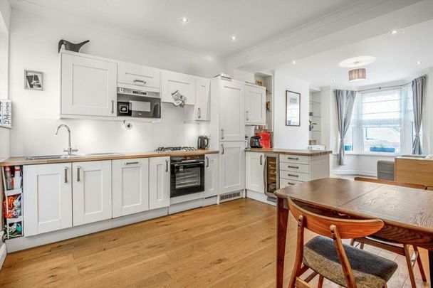 Sunnyside, Blythe Hill, SE6 - Photo 1