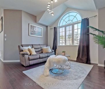 For Lease - 145 Cabin Trail Crescent Unit# Main, Whitchurch-Stouffv... - Photo 2