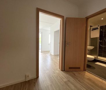 Moderne 1-Raum Wohnung mit Dusche und grünem Ausblick! - Photo 6