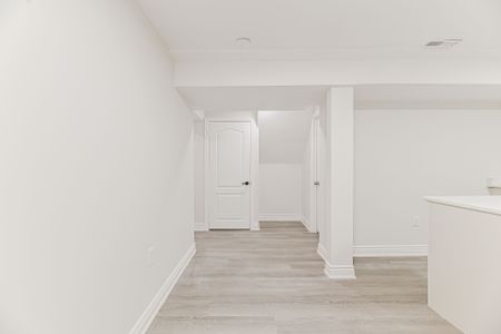 For Lease - 4 Lawnview Court, Brampton, Ontario - Photo 5