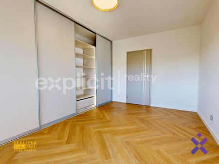 Pronájem bytu 2+1 66 m2 - Fotografie 2