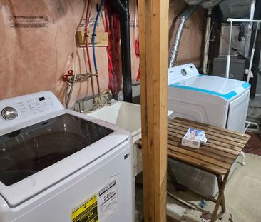 For Lease - 6 Burnsborough Street, Ajax, Ontario - Photo 2