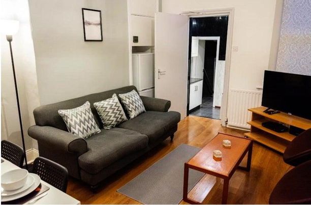 1 bedroom house of multiple occupation to rent - Photo 1