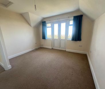 2 bedroom detached house to rent - Photo 2