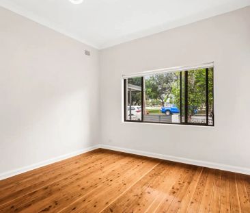 “Recently Renovated Double Brick Three Bedroom Home Opposite Snape ... - Photo 3