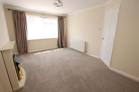 2 bedroom bungalow to rent - Photo 3