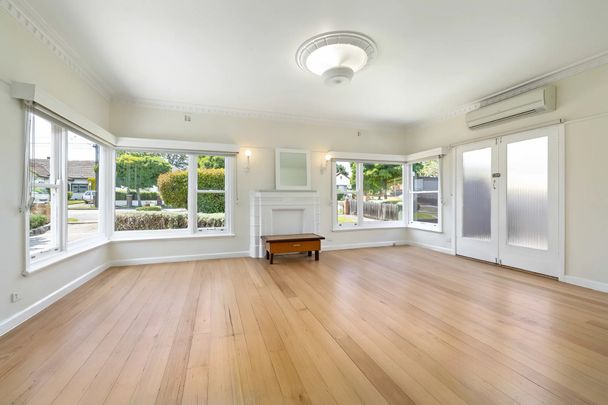 Renovated Living in Prime Location! - Photo 1