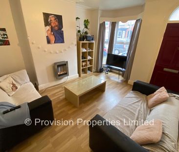 4 Bedroom Ashville Grove - Photo 2