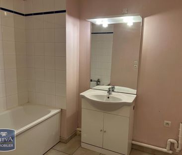 Location Appartement 2 pièces 47m² VENDIN LE VIEIL 62880 - Photo 4