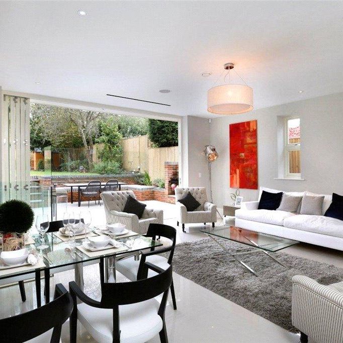 6 bedroom detached house to rent - Photo 1