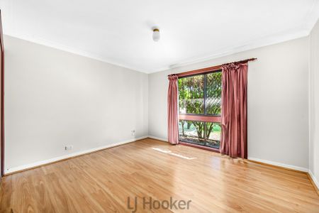 SINGLE LEVEL & NEAT AS A PIN - Photo 4