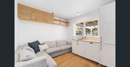 **Available End Jan (6mnths Min) -Fully Serviced Beach Front House. - Photo 3