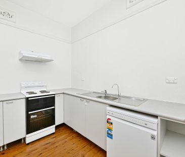 Character-Filled Annandale Home in Ideal Village Setting - Photo 2