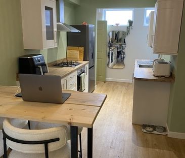 2 Bed Flat, Albert Grove South, BS5 - Photo 4