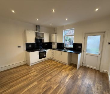 2 bedroom terraced house to rent - Photo 6