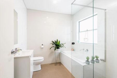 Unit 10/19-21 Noble Street, - Photo 2