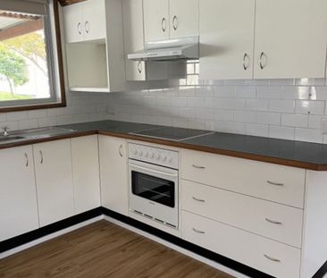 3 bedroom home located in Kootingal - Photo 5