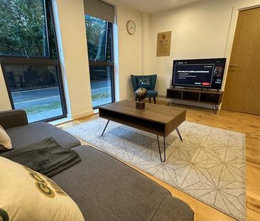 1 Bed Flat, Communication Row, B15 - Photo 4