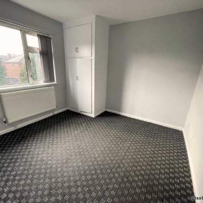 2 bedroom property to rent in Oldham - Photo 1