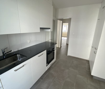 "Sanierte 2-Zimmer-Wohnung im Iselin-Quartier" - Photo 6