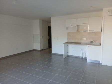 SANS FRAIS D4'AGENCE - T1 41 M2 - LA ROCHELLE - Photo 2