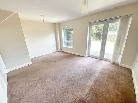 Wheatcroft Close, Murston, Sittingbourne, Sittingbourne, ME10 3LD - Photo 5