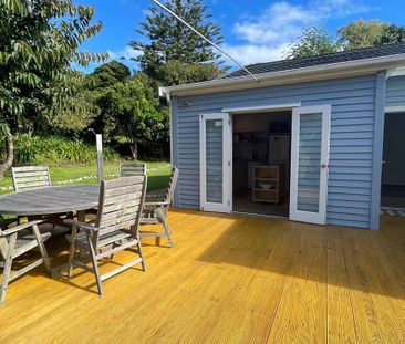 Short Term Rental Available in Waikanae Beach - Photo 4