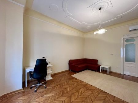 1056 Budapest, Belgrád rakpart - Fotó 4