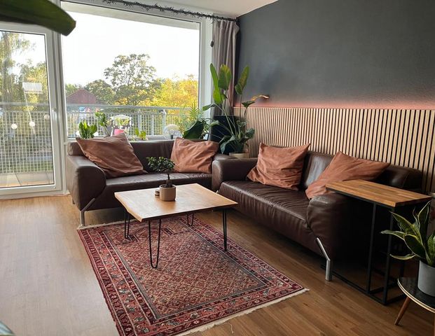 Zum 01.12. – 70 qm 3-Zimmer-Wohnung mit Balkon nähe Wasserstadt - Photo 1