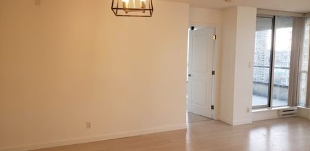 $2,950 / 2br – 1000ft2 – Large 1000 Sq Ft w/ 2 Bedrooms 2 Baths PETS ALLOWED (1303) (Burnaby) - Photo 3