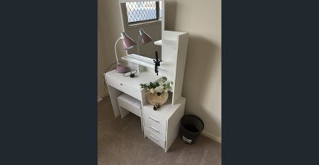 Partly Furnished Townhouse with Solar Power Savings - Excellent Location in Richlands - Photo 5