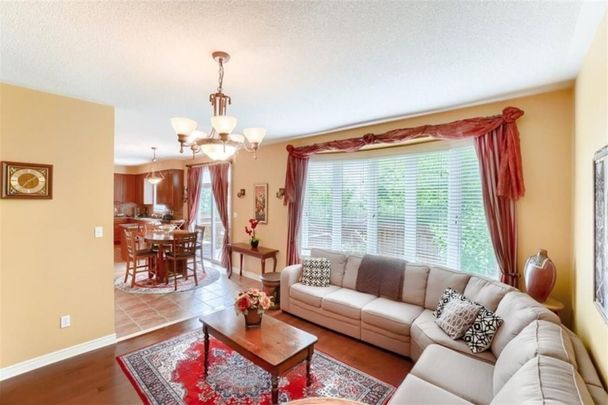 For Lease - 3161 ABERNATHY Way, Oakville, Ontario - Photo 1