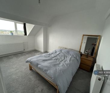 3 bedroom terraced house to rent - Photo 6