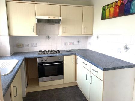 2 bedroom terraced house to rent - Photo 4