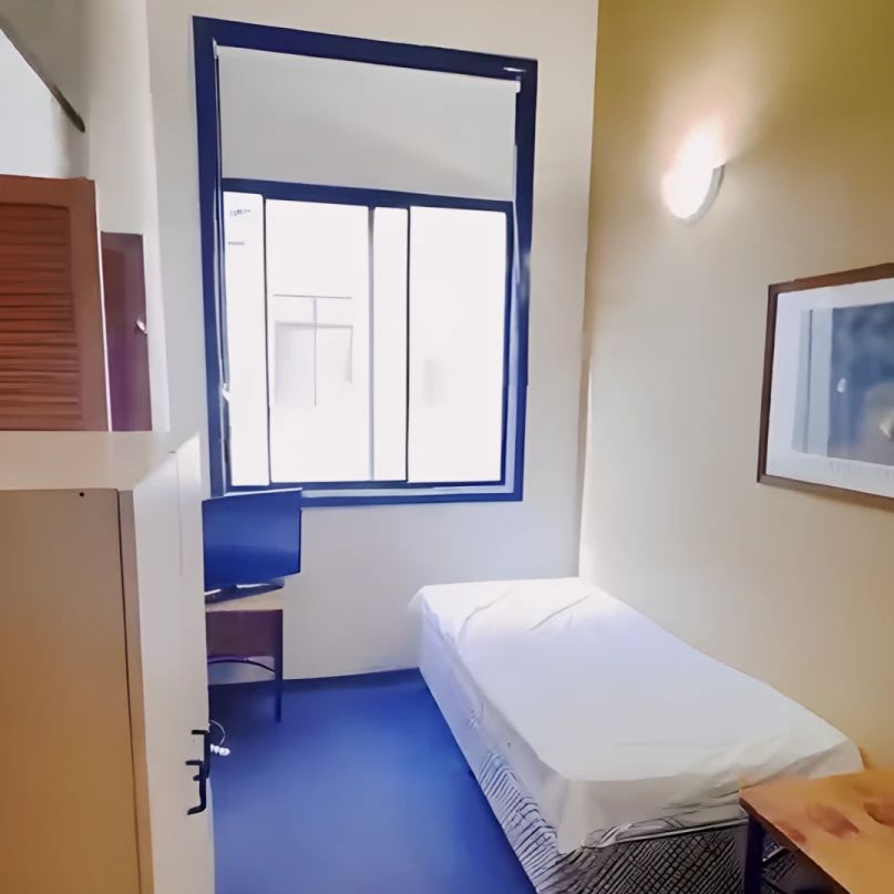 Studio-3064 - Photo 1