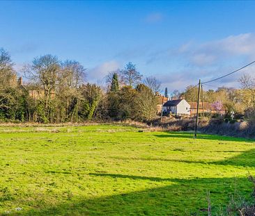 Holt The Street Thornage, NR25, Norfolk - Photo 5