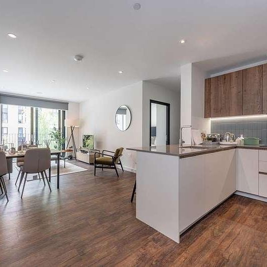 Greenford Quay, Greenford, UB6 - Photo 1